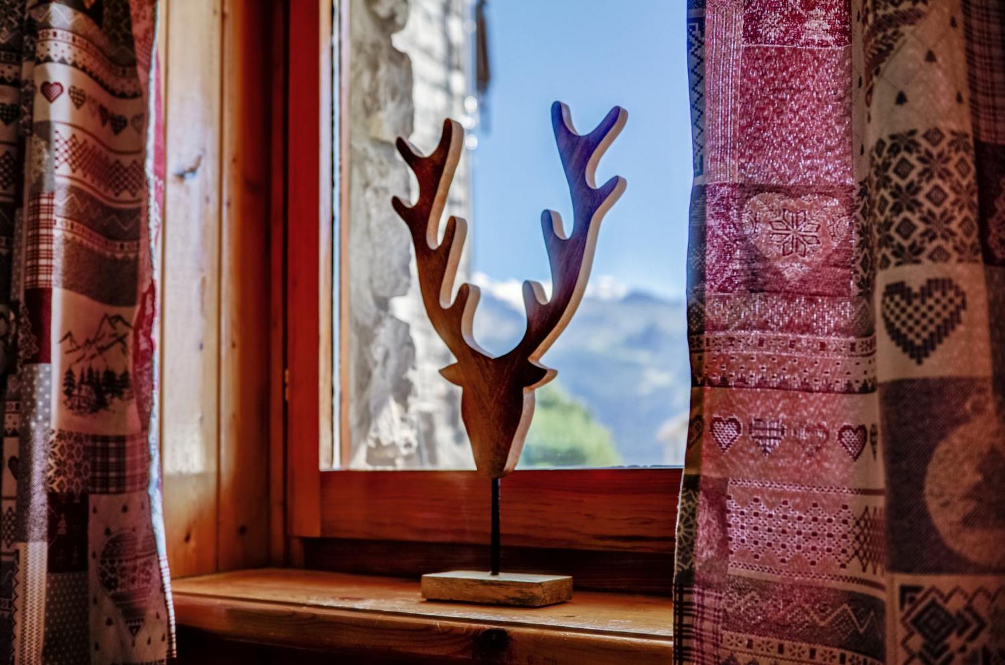 Snowflakes Retreat - Roomy Apartment With A View & Relax Solarium Cir 0133 Champoluc Buitenkant foto